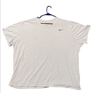 Men a big and Tall 4xl, no pet, non smoker. Likely used